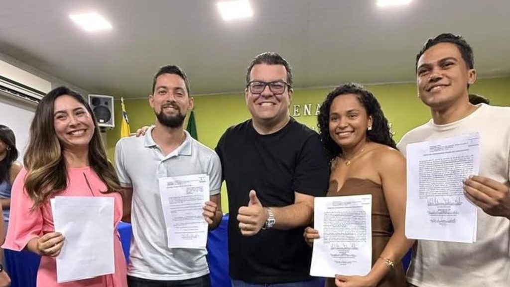 Aprovados no concurso são empossados em Passagem Franca