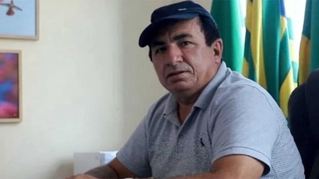 Vereadora protocola pedido de cassação do prefeito de Pio IX