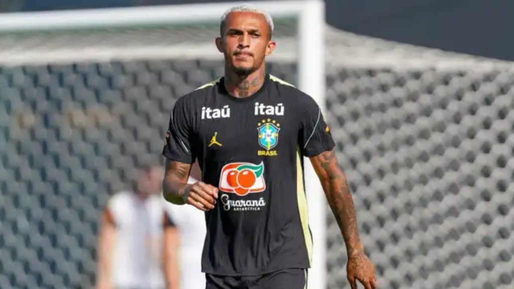 Wesley tem lesão confirmada e está fora da Copa do Mundo