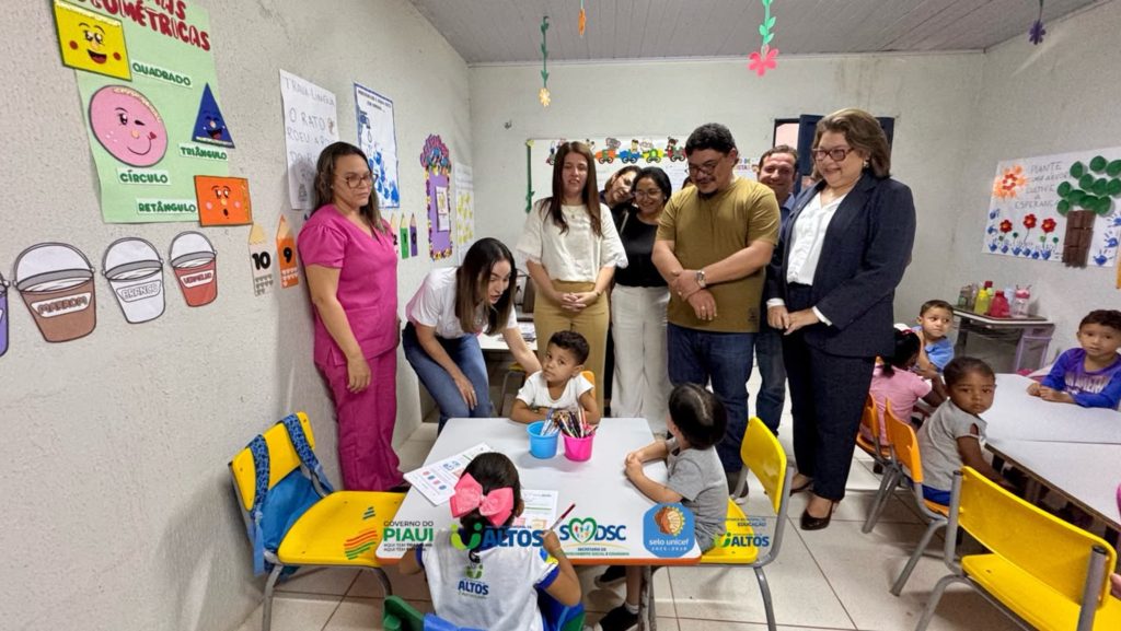 Altos é contemplada com “Kit Mobília-Creche” e reforça ações voltadas à primeira infância