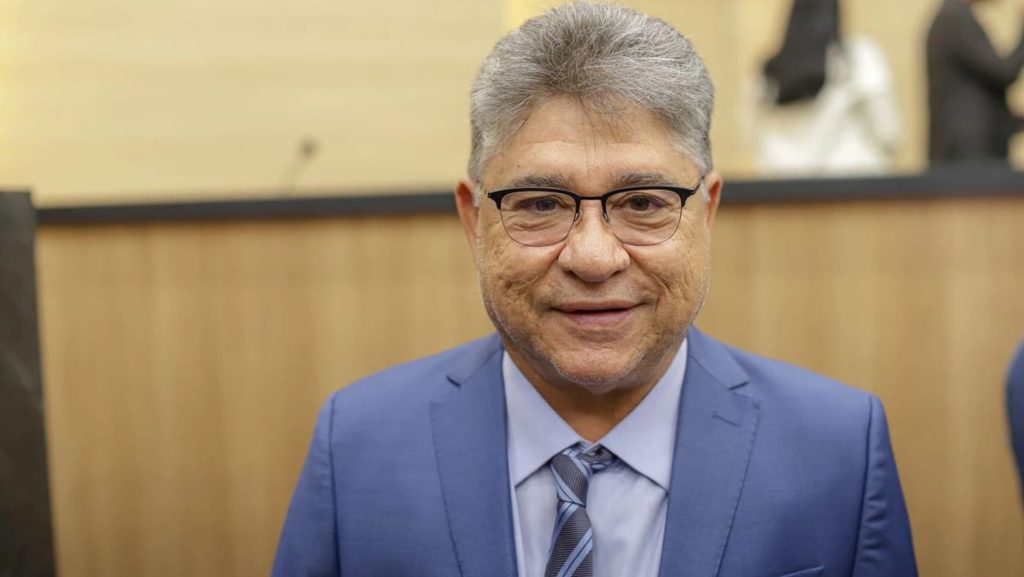 Deputado João Madison destinou R$ 5,8 milhões em emendas para shows sem licitação, diz site