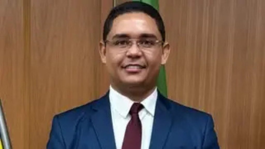 Prefeito de Jaicós é investigado pelo MP por nomeação de familiares na gestão