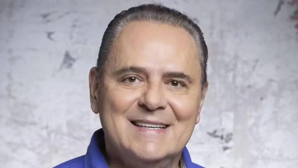 Luís Roberto se afasta para tratamento médico e fica fora da Copa do Mundo